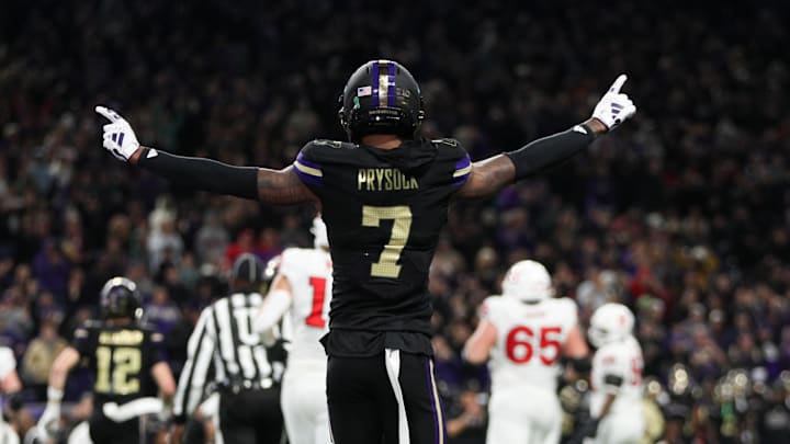 Oct 10, 2025; Seattle, Washington, USA; Washington Huskies cornerback Ephesians Prysock (7) reacts after a play against the Rutgers Scarlet Knights  at Husky Stadium. Mandatory Credit: Kevin Ng-Imagn Images