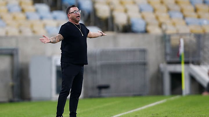 Treinador argentino vem sendo pressionado