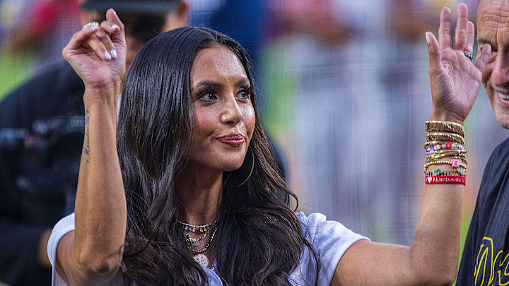  Vanessa Bryant before the ceremonial first pitch prior to the regular season MLB game between the Los Angeles Dodgers and the Atlanta Braves.