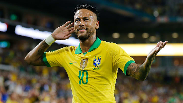 Le Brésil vient de dévoiler son nouveau maillot Le Brésil vient de dévoiler son nouveau maillot