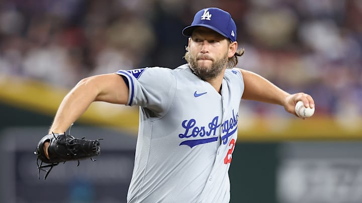 Clayton Kershaw seguirá activo en 2025 