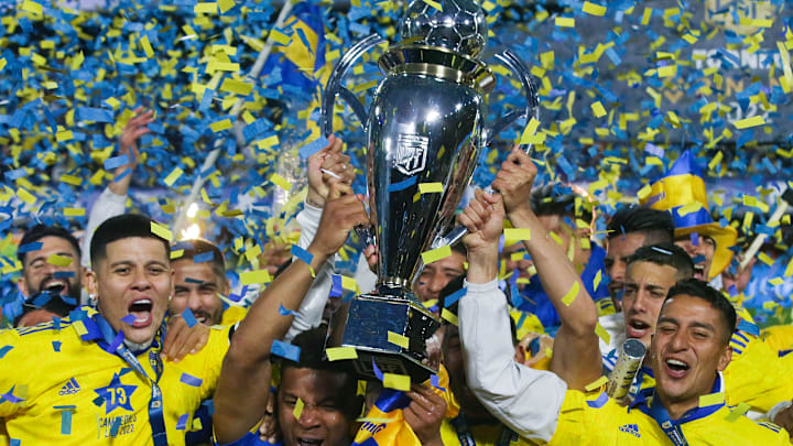 Boca Juniors v Independiente - Liga Profesional 2022