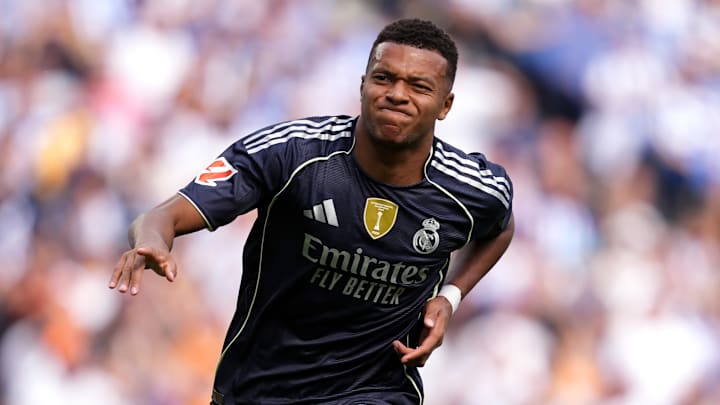 Le Real Madrid occupe la première place du classement.