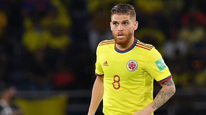 Ex-Flamengo, ele atua por clube brasileiro pela segunda vez na carreira Ex-Flamengo, ele atua por clube brasileiro pela segunda vez na carreira