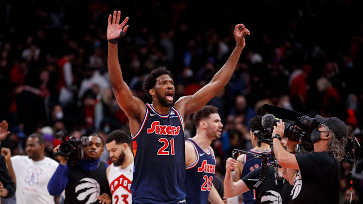 Joel Embiid quiere barrer la serie ante los Toronto Raptors 