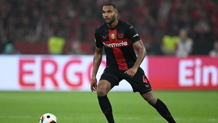 Jonathan Tah soll seinen Verein über einen Wechselwunsch informiert haben Jonathan Tah soll seinen Verein über einen Wechselwunsch informiert haben