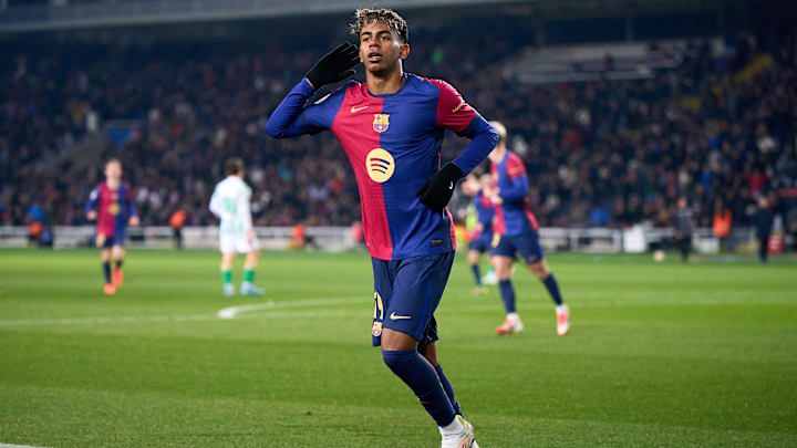 Lamine Yamal - FC Barcelone Lamine Yamal - FC Barcelone