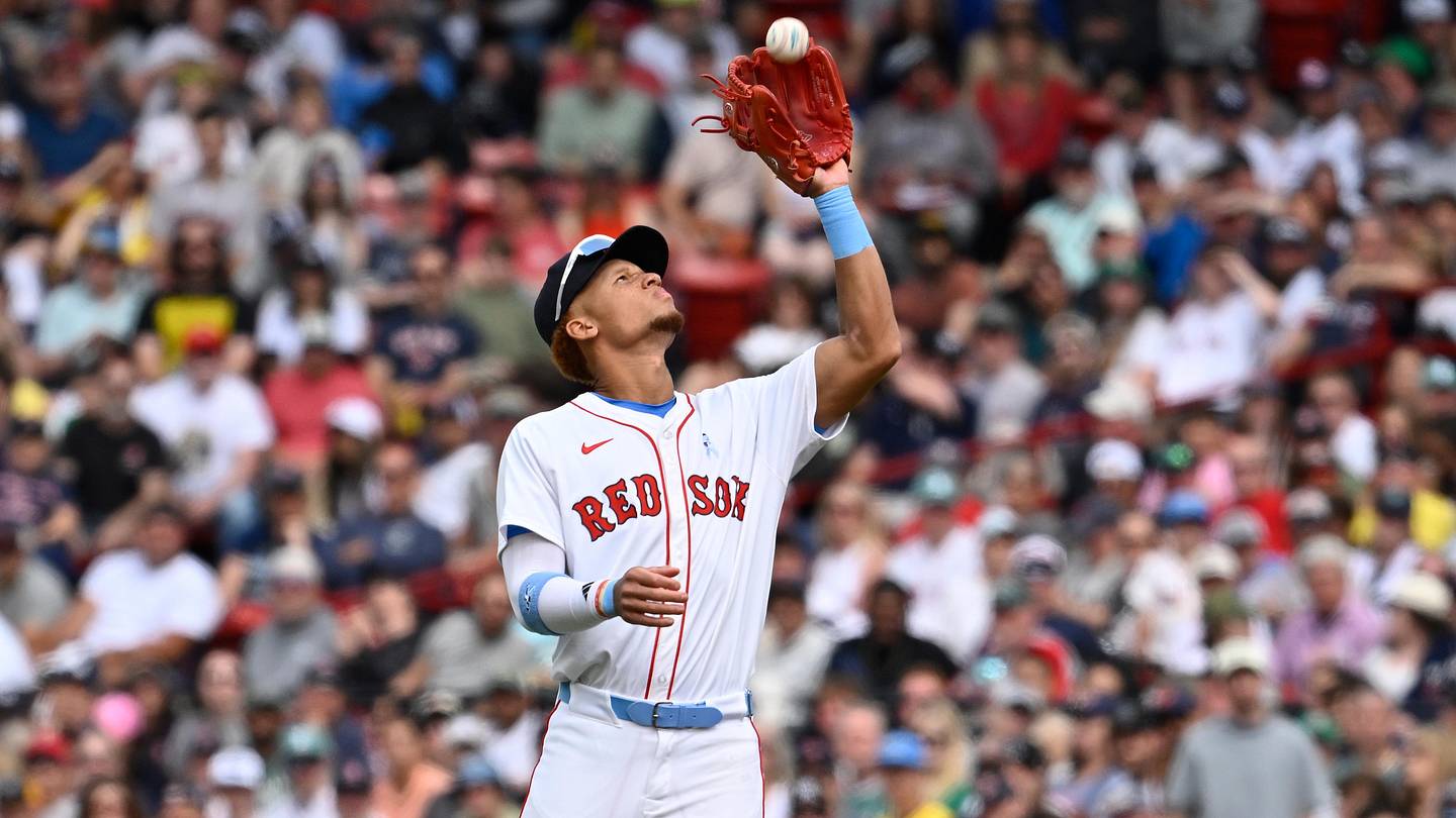 Red Sox Notes: Kristian Campbell Update, What Craig Breslow Said to Brayan Bello