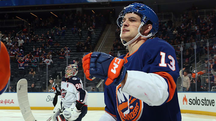 The Utah Mammoth reportedly asked for Mathew Barzal as part of the package that included the 4th overall pick in the 2025 NHL Draft.