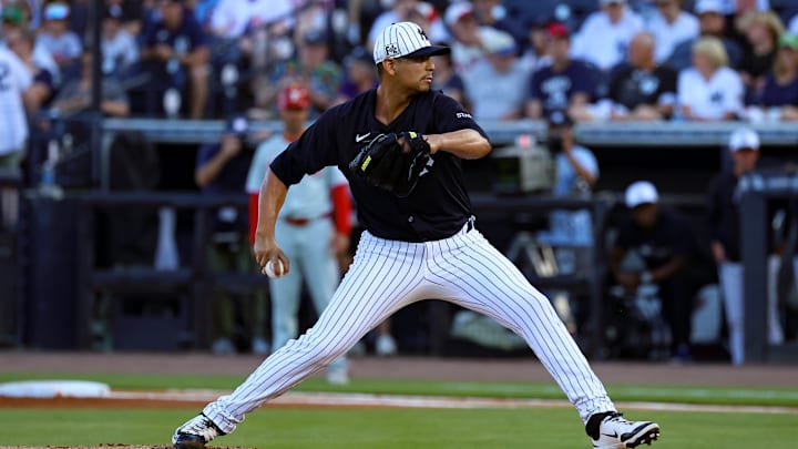 Carlos Carrasco se saldrá del contrato con Yankees si no hace el equipo