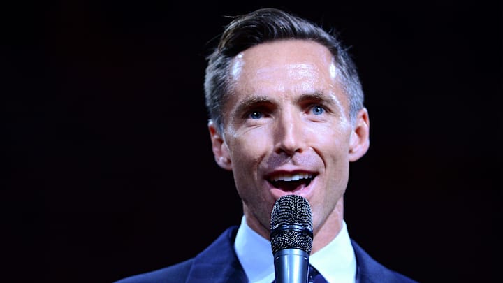 Oct 30, 2015; Phoenix, AZ, USA; Two-time NBA Most Valuable Player Steve Nash during his induction into the Suns Ring of Honor speech during half time at Talking Stick Resort Arena. Mandatory Credit: Jennifer Stewart-Imagn Images
Oct 30, 2015; Phoenix, AZ, USA; Two-time NBA Most Valuable Player Steve Nash during his induction into the Suns Ring of Honor speech during half time at Talking Stick Resort Arena. Mandatory Credit: Jennifer Stewart-Imagn Images