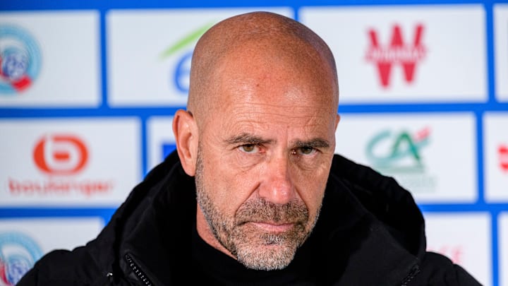 Peter Bosz souhaite l'arrivée d'un latéral gauche à l'OL
