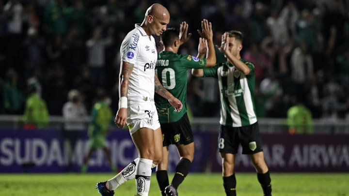 Eliminado de forma precoce no Paulistão, Peixe começou mal na Sul-Americana