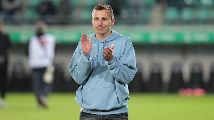 Jakob Fimpel wird sein zweites und letztes S04-Spiel betreuen