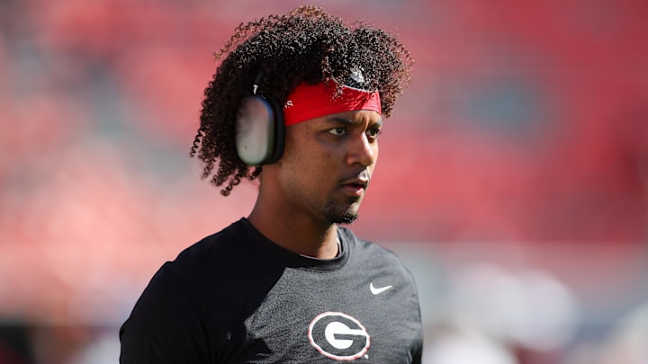 Oct 12, 2024; Athens, Georgia, USA; Georgia Bulldogs quarterback Jaden Rashada (10) warms up before a game against the Mississippi State Bulldogs at Sanford Stadium. Mandatory Credit: Brett Davis-Imagn Images
Oct 12, 2024; Athens, Georgia, USA; Georgia Bulldogs quarterback Jaden Rashada (10) warms up before a game against the Mississippi State Bulldogs at Sanford Stadium. Mandatory Credit: Brett Davis-Imagn Images