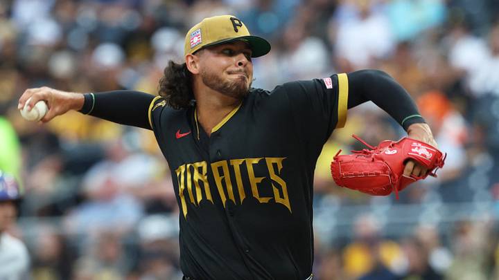 Jul 24, 2026; Pittsburgh, Pennsylvania, USA; Pittsburgh Pirates starting pitcher Jared Jones (17) pitches against the Chicago Cubs during the second inning at PNC Park. Mandatory Credit: Charles LeClaire-Imagn Images Jul 24, 2026; Pittsburgh, Pennsylvania, USA; Pittsburgh Pirates starting pitcher Jared Jones (17) pitches against the Chicago Cubs during the second inning at PNC Park. Mandatory Credit: Charles LeClaire-Imagn Images