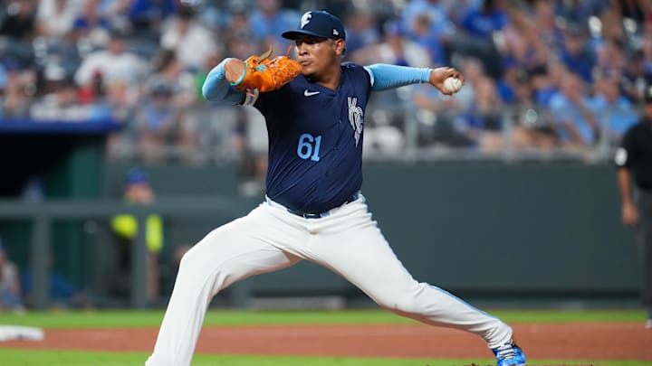 Chicago White Sox v Kansas City Royals Chicago White Sox v Kansas City Royals