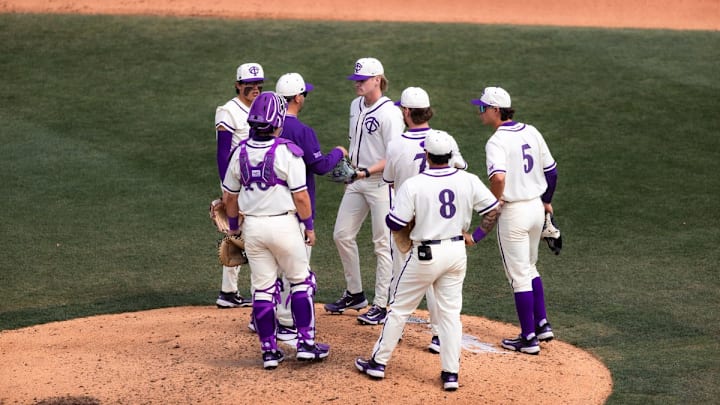 TCU Drops Series Finale to the Golden Eagles at Lupton