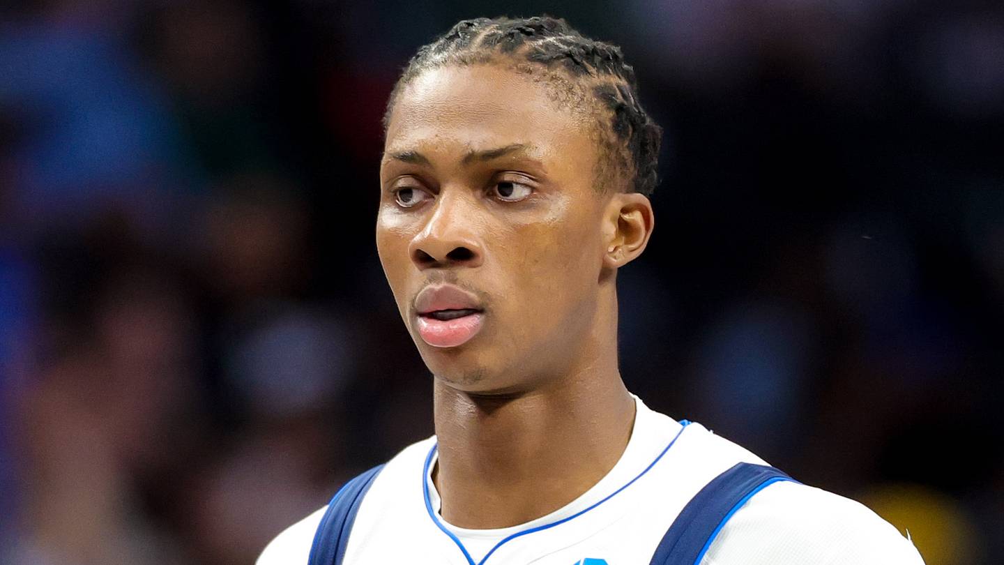 Tobi Lawal's defense-first mentality is why he already deserves a role for Mavericks
