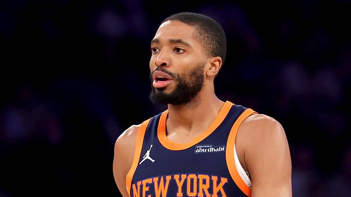 Feb 26, 2025; New York, New York, USA; New York Knicks forward Mikal Bridges (25) reacts after a shot against the Philadelphia 76ers during the first quarter at Madison Square Garden. Mandatory Credit: Brad Penner-Imagn Images Feb 26, 2025; New York, New York, USA; New York Knicks forward Mikal Bridges (25) reacts after a shot against the Philadelphia 76ers during the first quarter at Madison Square Garden. Mandatory Credit: Brad Penner-Imagn Images