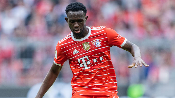 Der FC Bayern wird die Nianzou-Millionen nicht umgehend ausgeben. 