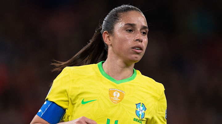 Rafaelle é uma das experientes do elenco de Pia Sundhage Rafaelle é uma das experientes do elenco de Pia Sundhage