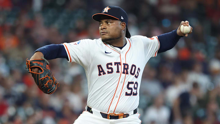 The Astros are home favorites against the Mets at home on Opening Day.