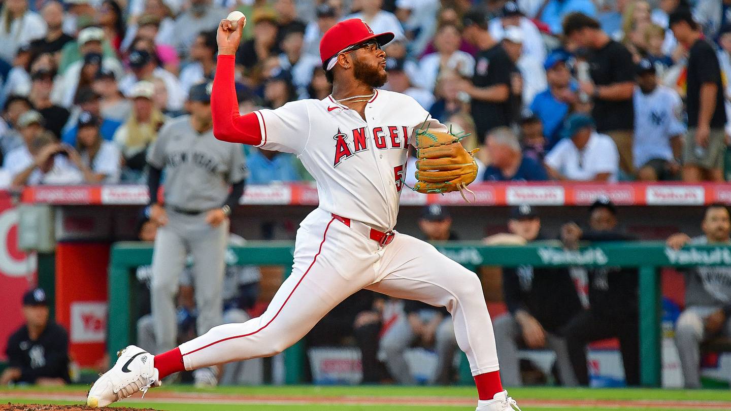 Angels Rookie Walbert Ureña Steals the Show Against Elmer Rodriguez