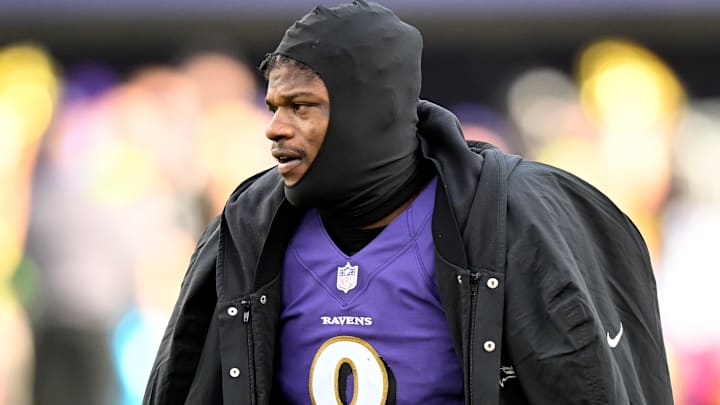 Lamar Jackson tuvo que abandonar el partido ante Broncos