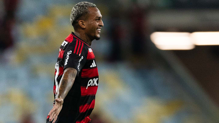 Wesley é alvo do Liverpool e Manchester City