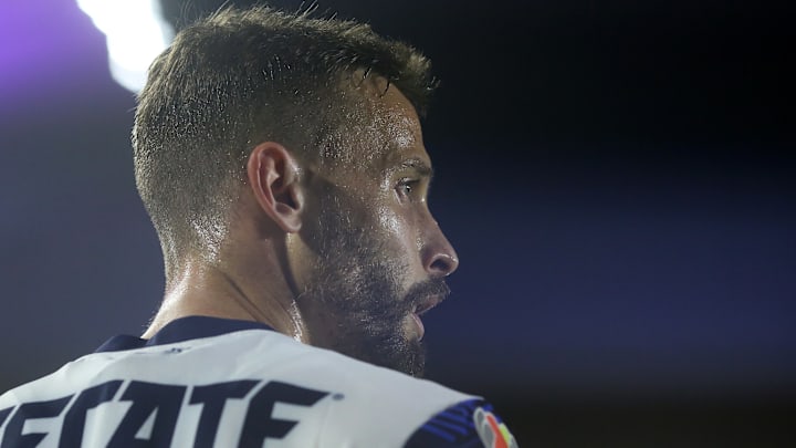 El español Sergio Canales poco pudo hacer ante Mazatlán