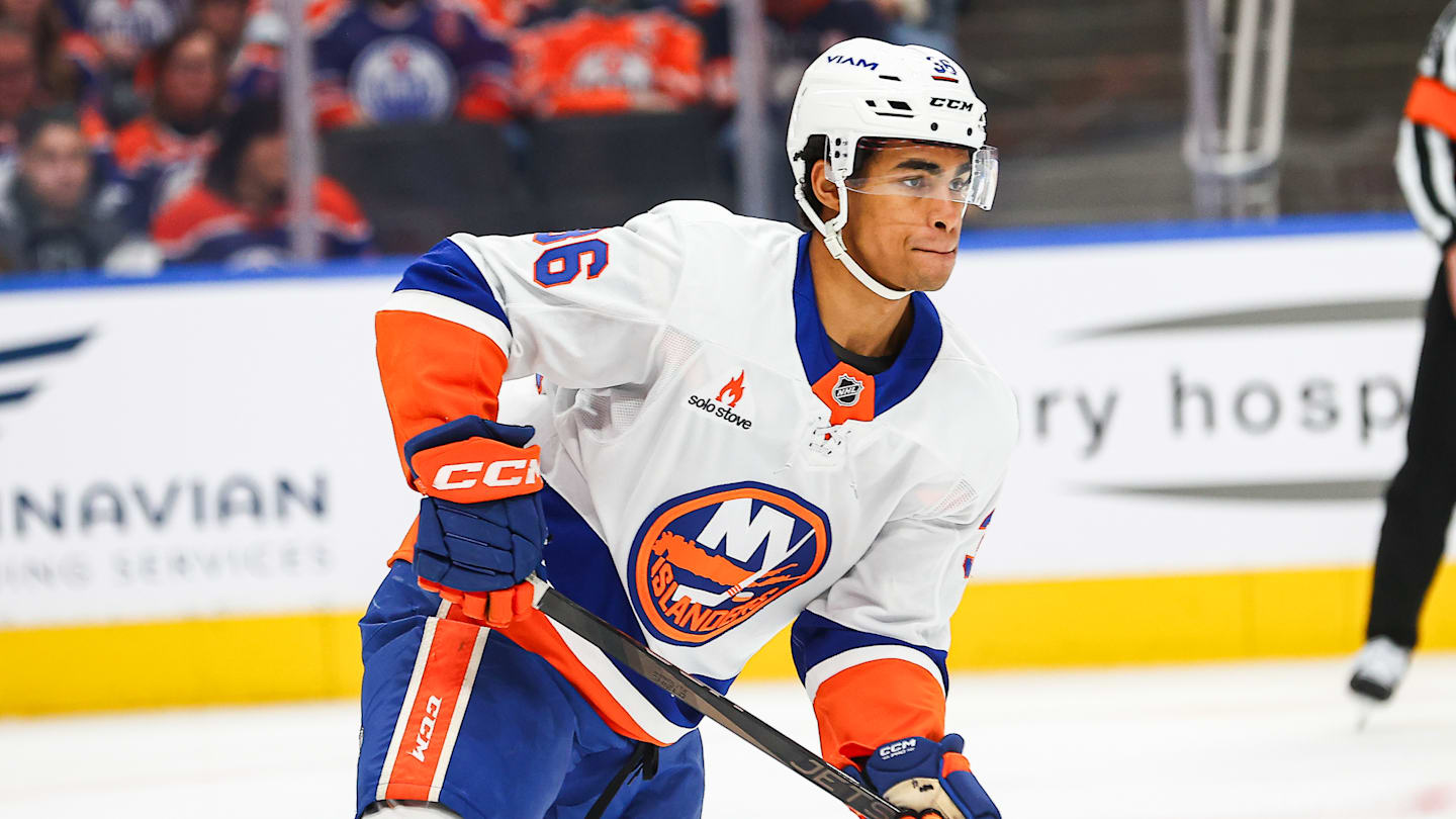 Internal option for bolstering NY Islanders defense suffers injury at Bridgeport
