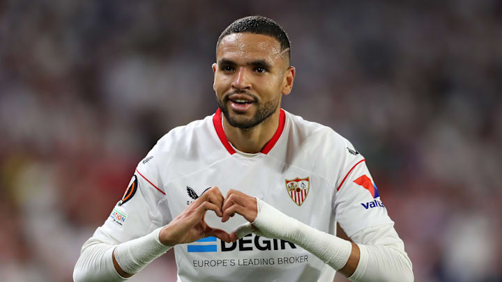 Com dois gols, En-Nesyri foi o destaque na vitória do Sevilla sobre o Manchester United Com dois gols, En-Nesyri foi o destaque na vitória do Sevilla sobre o Manchester United