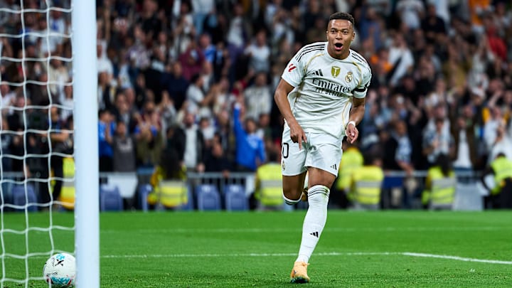 Real Madrid CF v Valencia CF - LaLiga EA Sports