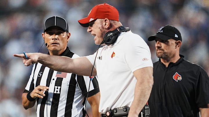 Louisville Cardinals football head coach Jeff Brohm