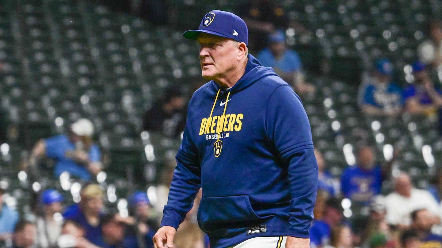 Brewers’ 3-Bunt Rally Shows Identity in Win Over Blue Jays