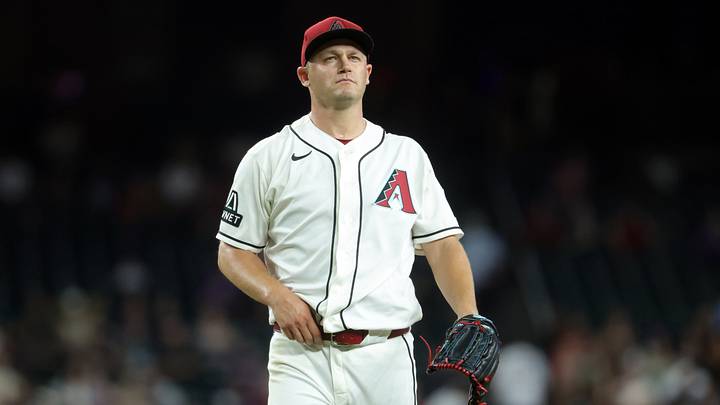 Aug 4, 2026; Phoenix, Arizona, USA; Arizona Diamondbacks pitcher Paul Sewald against the San Diego Padres at Chase Field. Mandatory Credit: Mark J. Rebilas-Imagn Images Aug 4, 2026; Phoenix, Arizona, USA; Arizona Diamondbacks pitcher Paul Sewald against the San Diego Padres at Chase Field. Mandatory Credit: Mark J. Rebilas-Imagn Images