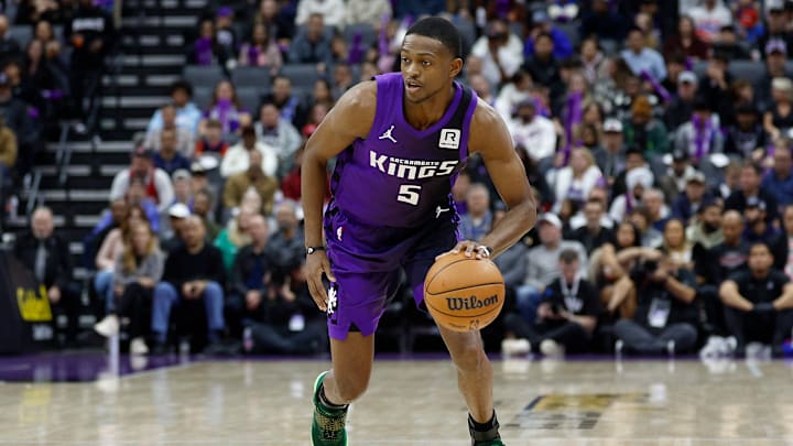 Los Angeles Lakers podrían interesarse en De'Aaron Fox