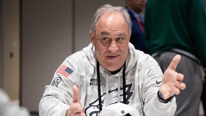 Philadelphia Eagles defensive coordinator Vic Fangio