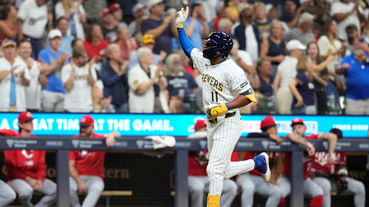 Cincinnati Reds v Milwaukee Brewers