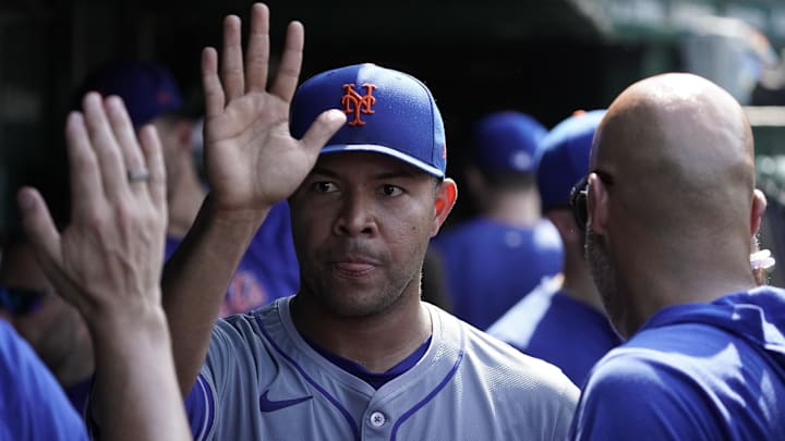 Jun 21, 2024; Chicago, Illinois, USA; New York Mets pitcher Jose Quintana (62) leaves the game against the Chicago Cubs during the eighth inning at Wrigley Field. Mandatory Credit: David Banks-USA TODAY Sports