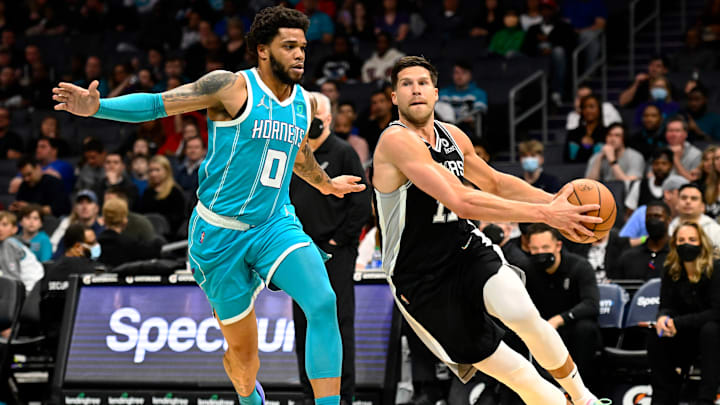 San Antonio Spurs v Charlotte Hornets