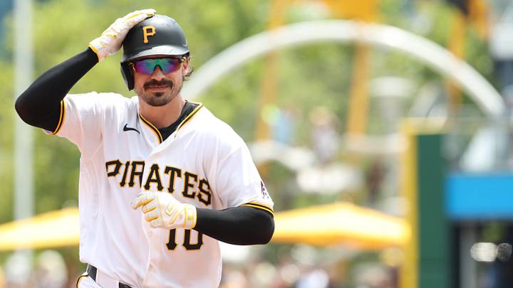 Jul 9, 2026; Pittsburgh, Pennsylvania, USA; Pittsburgh Pirates left fielder Bryan Reynolds (10) circles the bases on a solo home run against the Atlanta Braves during the third inning at PNC Park. Mandatory Credit: Charles LeClaire-Imagn Images Jul 9, 2026; Pittsburgh, Pennsylvania, USA; Pittsburgh Pirates left fielder Bryan Reynolds (10) circles the bases on a solo home run against the Atlanta Braves during the third inning at PNC Park. Mandatory Credit: Charles LeClaire-Imagn Images