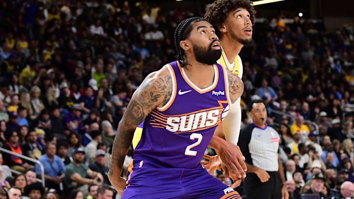 Phoenix Suns v Los Angeles Lakers