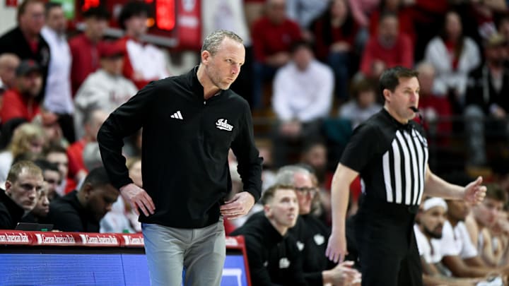 Feb 24, 2026; Bloomington, Indiana, USA; Indiana Hoosiers head coach Darian DeVries reacts to a play against the Northwestern Wildcats during the second half at Simon Skjodt Assembly Hall. Mandatory Credit: Robert Goddin-Imagn Images