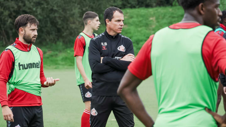 Sunderland head coach Regis Le Bris