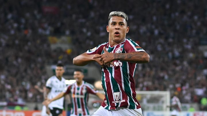 O garoto de 18 anos vem ganhando chances no time titular de Fernando Diniz O garoto de 18 anos vem ganhando chances no time titular de Fernando Diniz