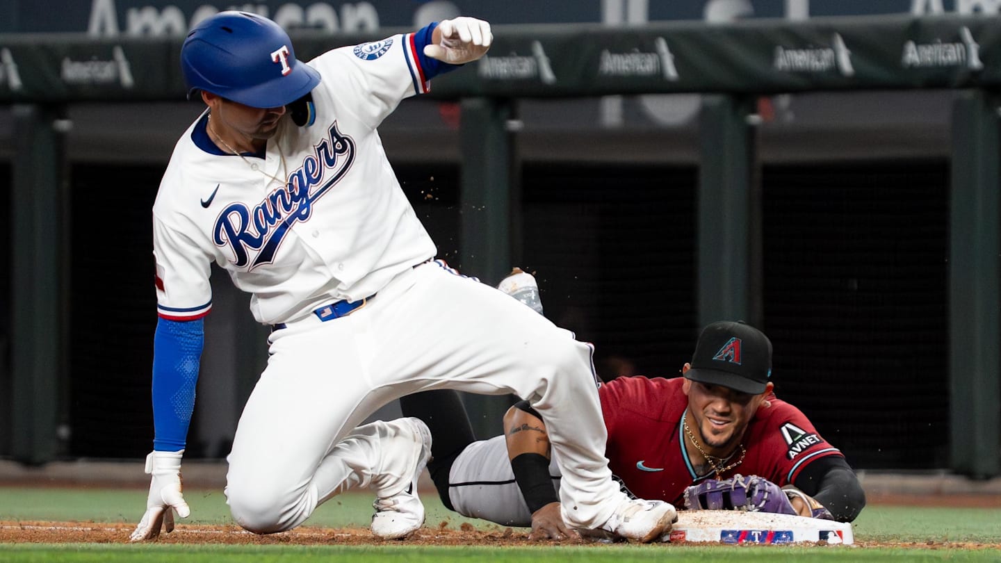 How to Watch Rangers Face Diamondbacks: TV Channel, Stream, Radio