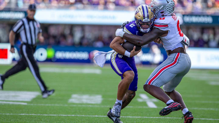 Demond Williams takes on Ohio State linebacker Arvell Reese. Demond Williams takes on Ohio State linebacker Arvell Reese.