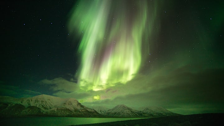 Typical northern lights over Longyearbyen. The “exceptionally gigantic” polar rain aurora was even bigger.